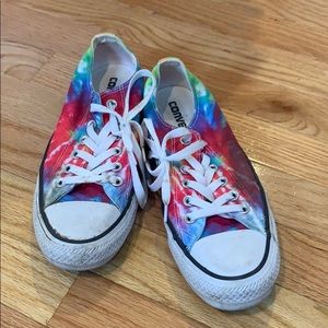 tie dye converse